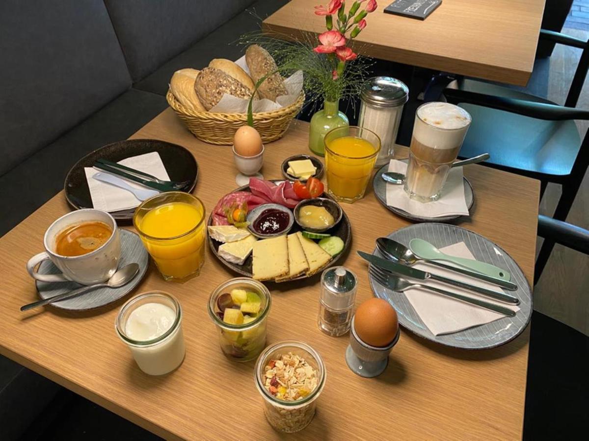 המבורג Hotel Wedina An Der Alster מראה חיצוני תמונה