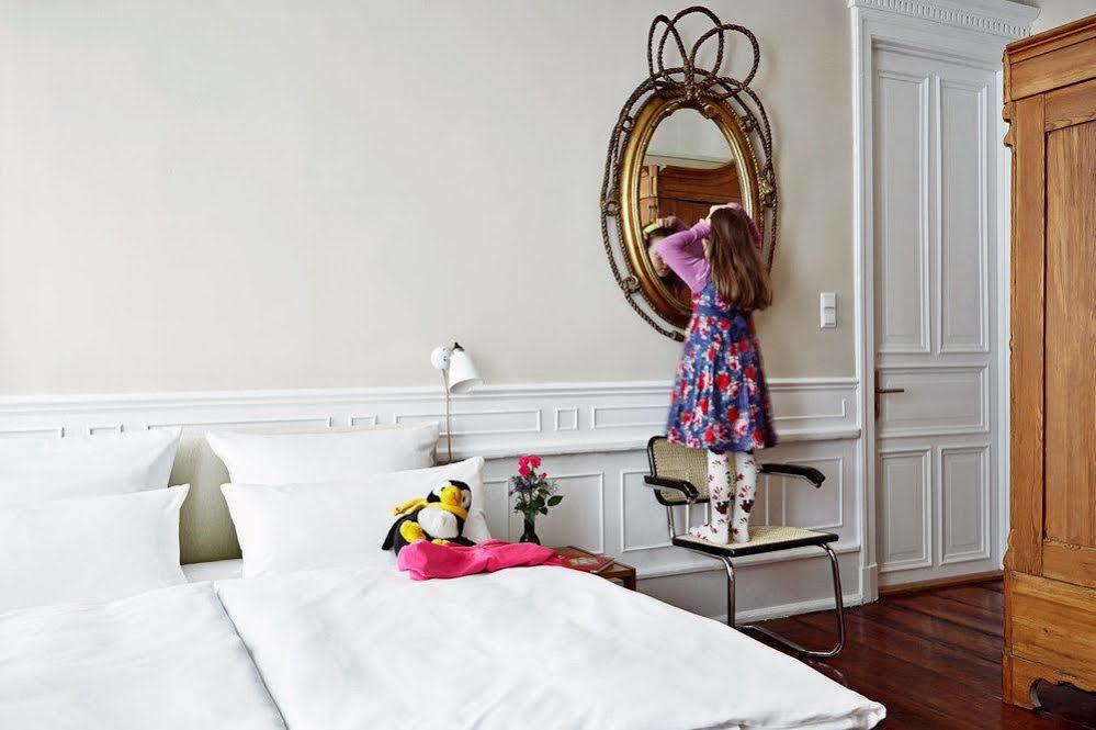 המבורג Hotel Wedina An Der Alster מראה חיצוני תמונה
